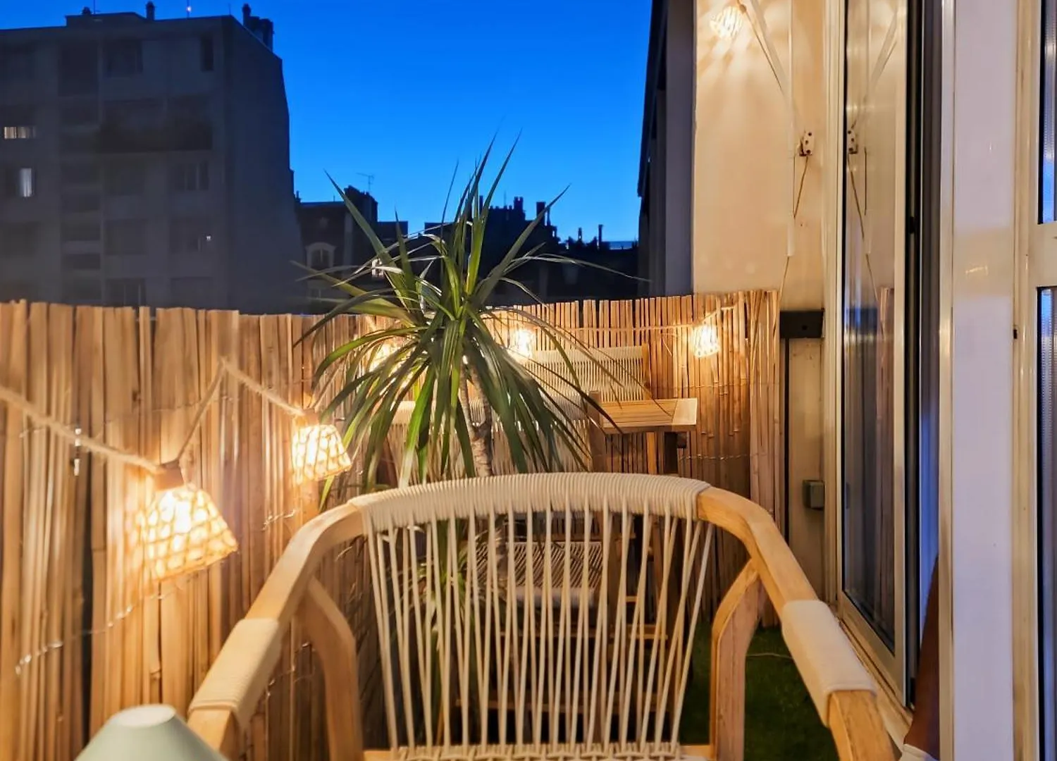شقة Luxury Flat With Balcony Near Arc De Triomphe باريس 0*,  فرنسا